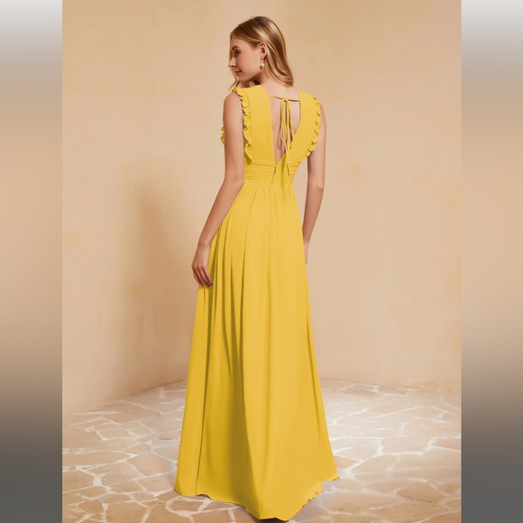 Babaroni Plunging V-Neck Ruffles Pleated Dress With Silt Marigold BABARONI - Picture 2 of 6